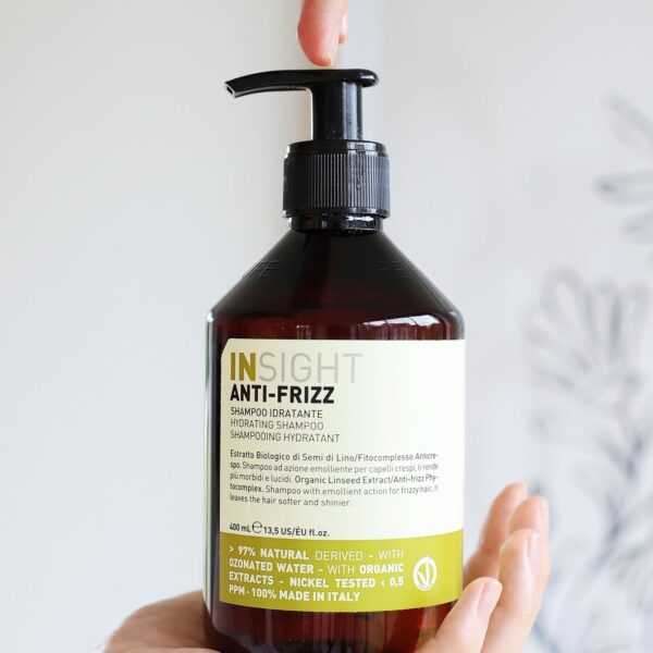 Szampon zapobiegający puszeniu się włosów Anti-frizz 400ml INSIGHT