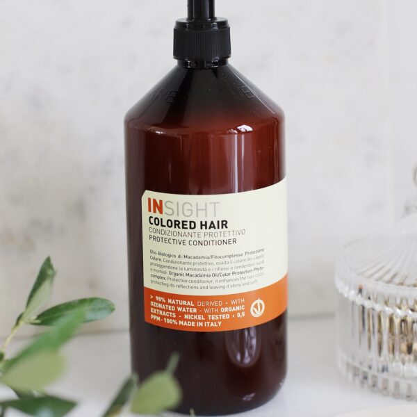 Odżywka do włosów farbowanych Colored Hair 900ml INSIGHT