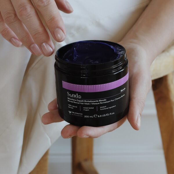 Rewitalizująca maska z fioletowym pigmentem do włosów blond i rozjaśnianych Blonde Sendo 200ml