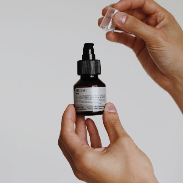 Multifunkcyjny olejek do golenia i pielęgnacji brody Man 50ml INSIGHT