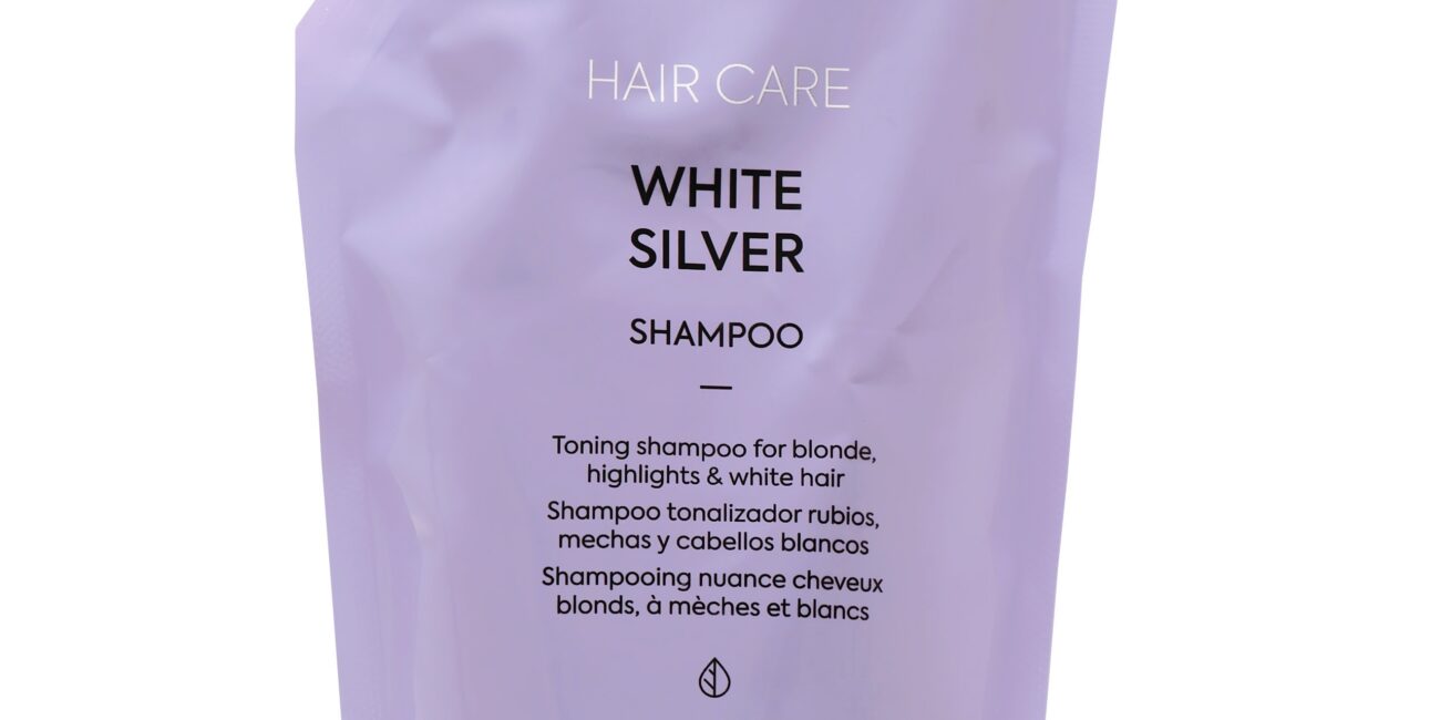 Lakme Teknia White Silver Shampoo Refill - nawilżający szampon do włosów siwych i blond, 600ml