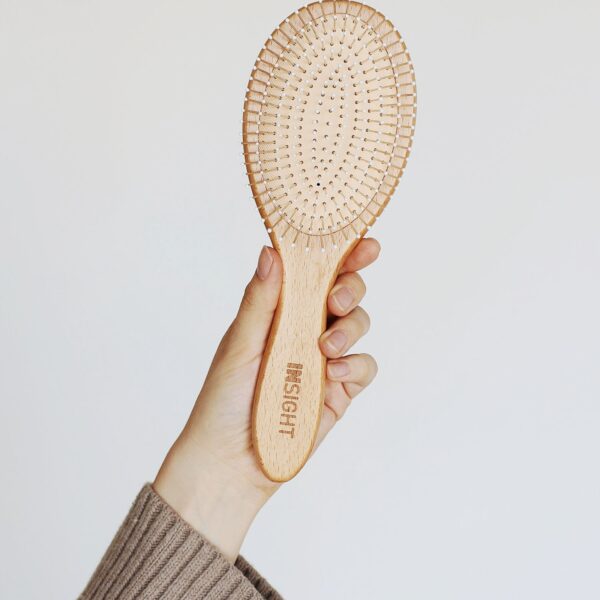 Szczotka pneumatyczna z metalowymi szpilkami duża INSIGHT