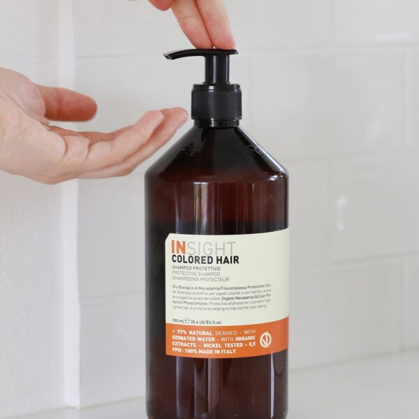 Szampon do włosów farbowanych Colored Hair 900ml INSIGHT
