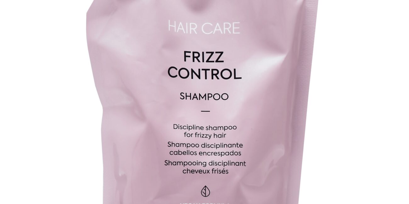 Lakme Teknia Frizz Control Shampoo Refill - wygładzający szampon do włosów puszących się, 600ml