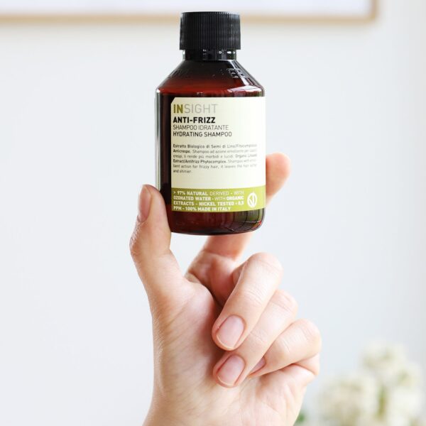 Szampon zapobiegający puszeniu się włosów Anti-frizz 100ml INSIGHT