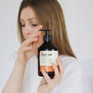 Szampon do włosów farbowanych Colored Hair 400ml INSIGHT