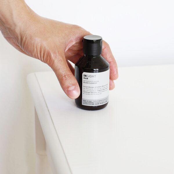 Płyn do mycia brody Man 100ml INSIGHT