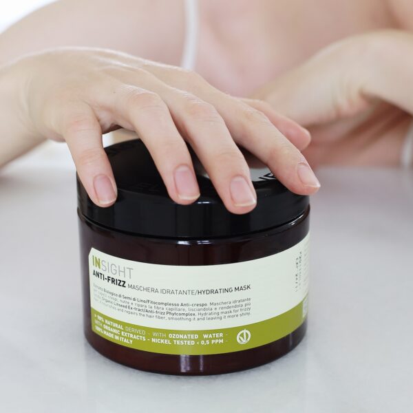 Maska zapobiegająca puszeniu się włosów Anti-frizz 500ml INSIGHT