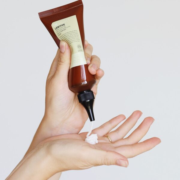 Krem kojący do skóry głowy Lenitive 100 ml INSIGHT