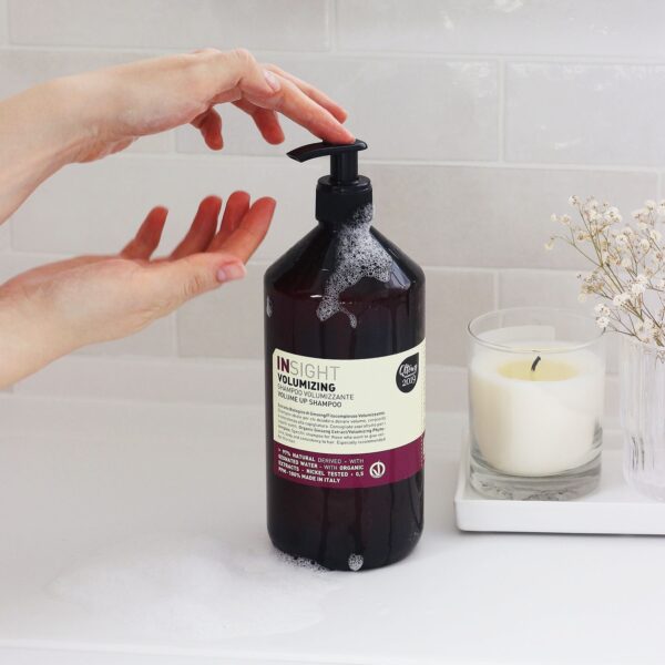 Szampon dodający objętości Volumizing 900ml INSIGHT