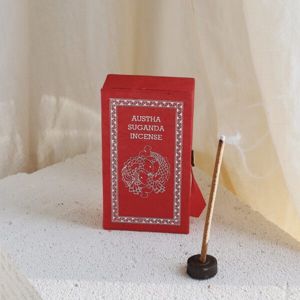 Kadzidła naturalne patyczkowe Austha Suganda – 44szt. z podstawką Stupa Incense