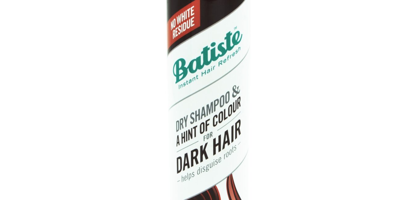Batiste Colour Dry Shampoo Dark Hair - suchy szampon oczyszczający dla brunetek, pogłębia kolor 200ml