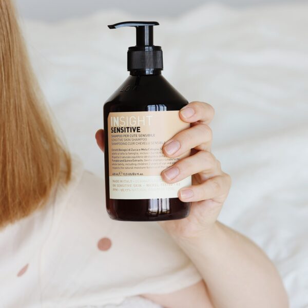 Szampon do wrażliwej skóry głowy Sensitive 400ml INSIGHT