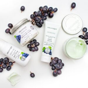 Przeciwstarzeniowy krem do rąk Intense Anti-Ageing/Grape 70 ml 70 ml 70 ml 45,57 zł 45,57 zł 45,57 zł