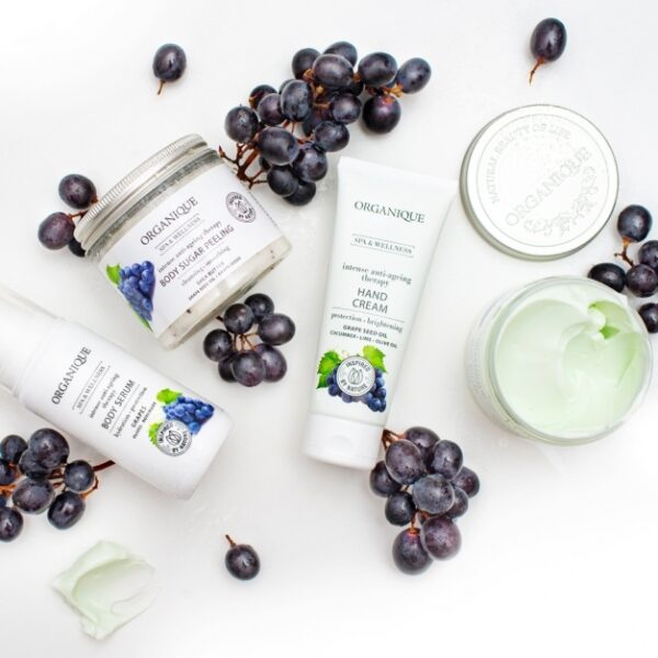 Przeciwstarzeniowy krem do rąk Intense Anti-Ageing/Grape 70 ml 70 ml 70 ml 45,57 zł 45,57 zł 45,57 zł
