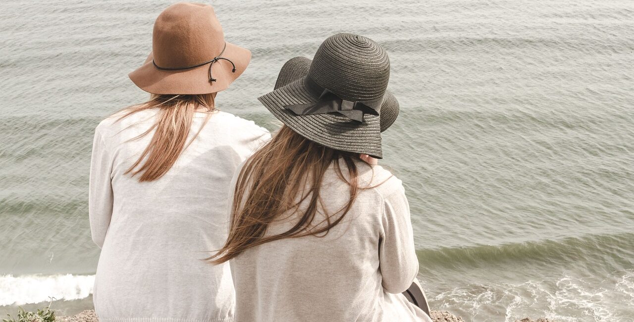 Twoje włosy czują twój stres. O rewolucji w pielęgnacji skóry głowy i narodzinach "Neuro-Haircare".