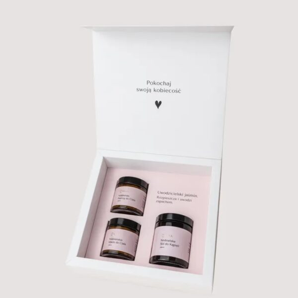 Peeling i Masło do ciała o zapachu jaśminu: Regeneracja i nawilżenie