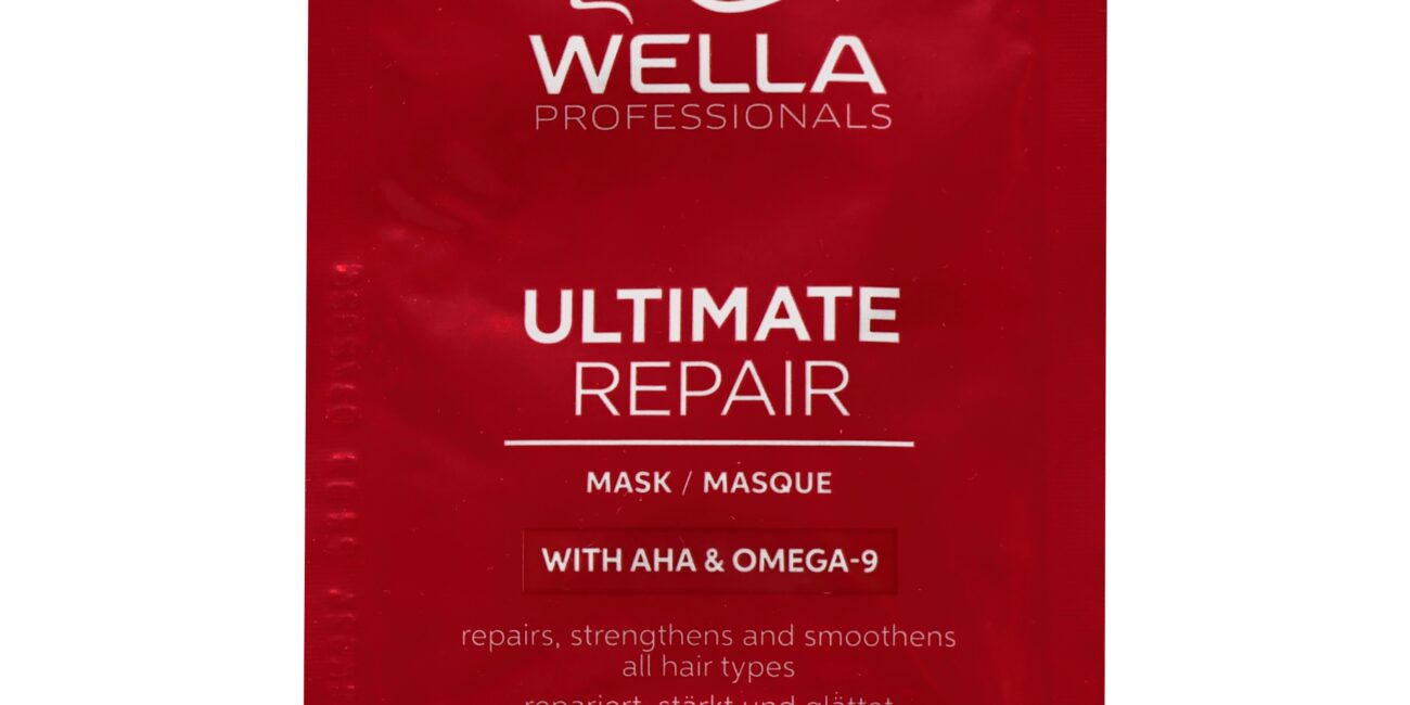 Wella Ultimate Repair Mask - regenerująca kremowa maska do włosów zniszczonych, 15ml