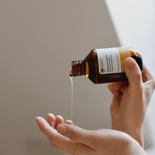 INSIGHT DRY HAIR SHAMPOO - Odżywczy szampon do włosów suchych 100ml