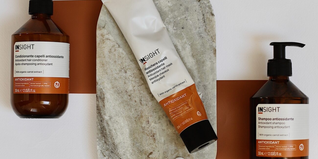 Zestaw kosmetyków do włosów odmładzający INSIGHT