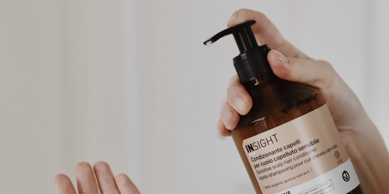 INSIGHT SENSITIVE CONDITIONER - Odżywka do wrażliwej skóry głowy 350ml