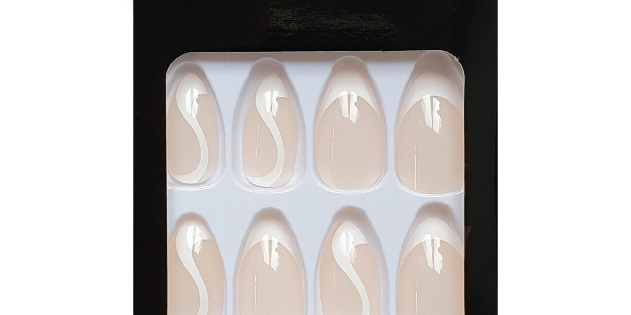 Deni Carte Tipsy French - sztuczne paznokcie w stylu francuskim, różne wzory White French Swirl | Białe Zawijasy