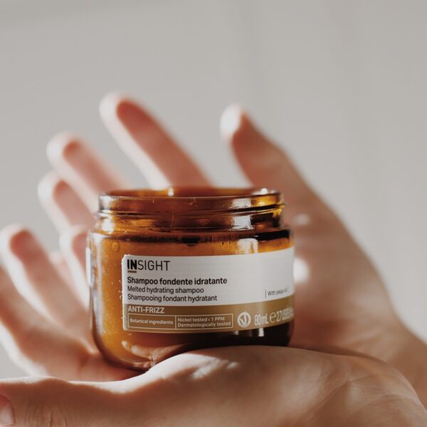 INSIGHT ANTI-FRIZZ Skoncentrowany szampon o stałej konsystencji do włosów puszących się 80ml