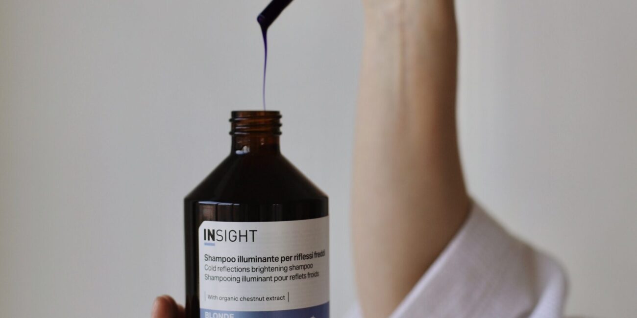 INSIGHT BLONDE SHAMPOO – Szampon rozświetlający do włosów z chłodnymi refleksami 350ml