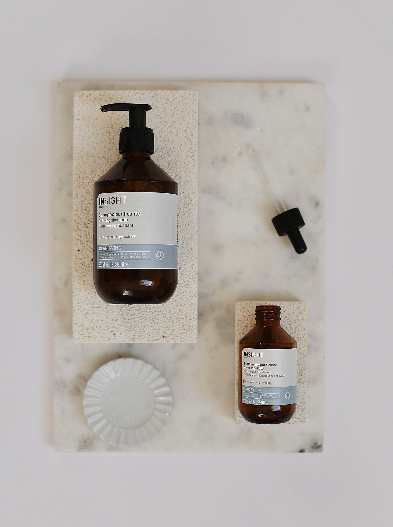 Zestaw kosmetyków do skóry głowy z łupieżem INSIGHT