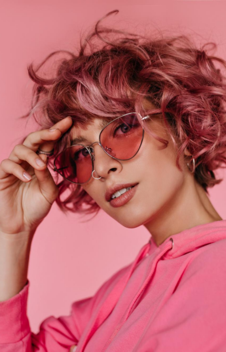 Krótkie włosy damskie