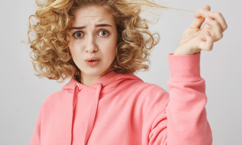 Wypadanie włosów po stresie i chorobie: Co naprawdę działa?