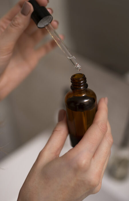 Olejowanie włosów to zabieg pielęgnacyjny