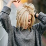 Cięcia „Low-Maintenance”: fryzura, która układa się sama