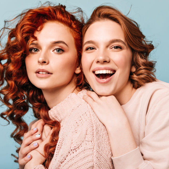 Kobiety z długimi włosami. Hair women