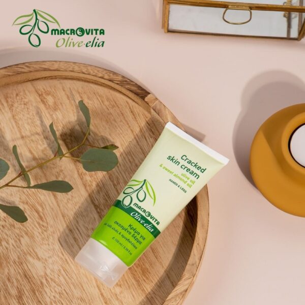 Macrovita Olive.elia zmiękczający krem do dłoni i stóp z bio-oliwą i olejem ze słodkich migdałów 100ml